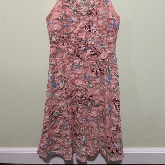 Pink Floral Lace Dress - Picture 2 of 3